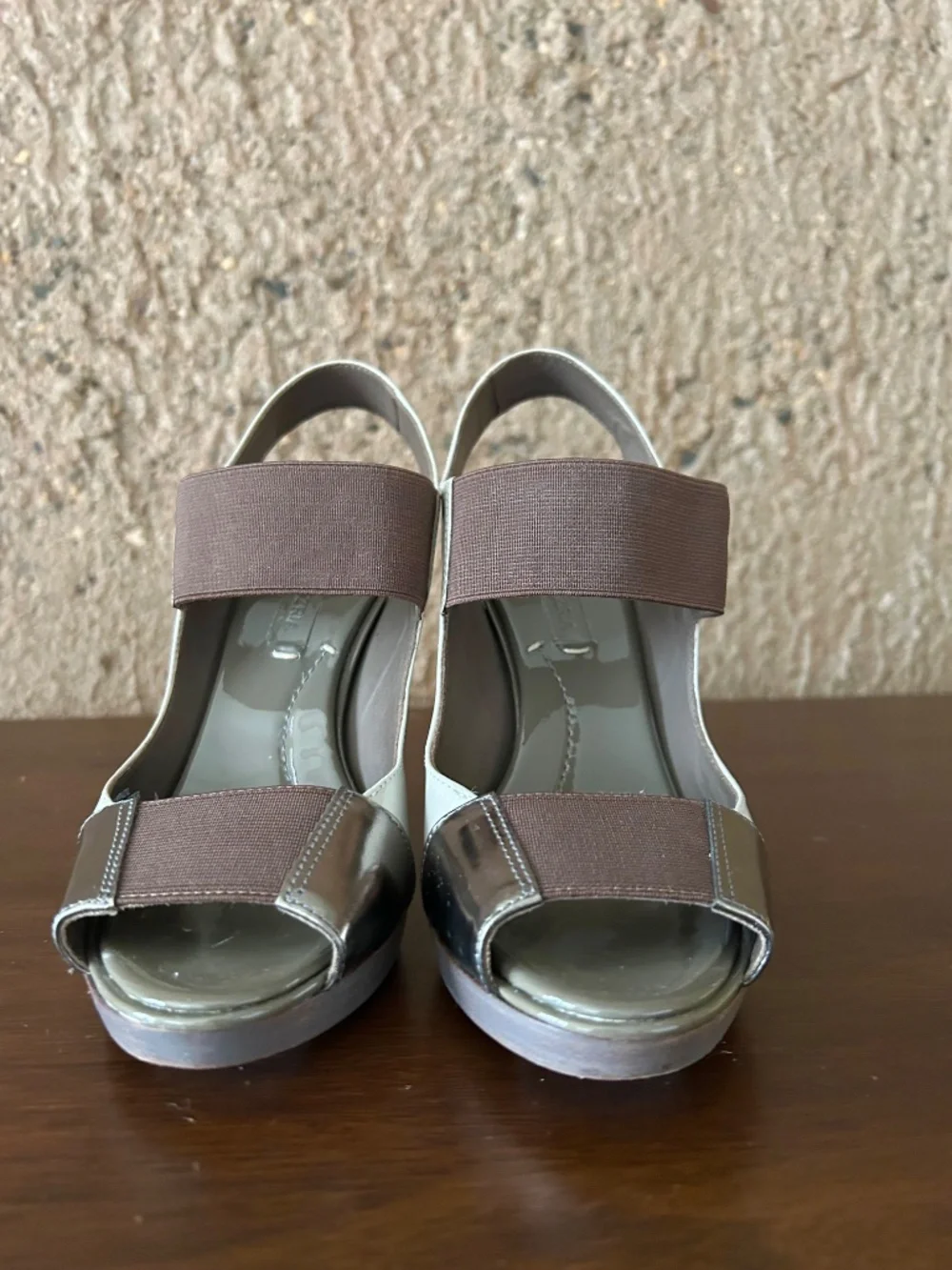 BCBGMAXAZRIA Colorblock Patent Leather High Heel Sandals Size 6